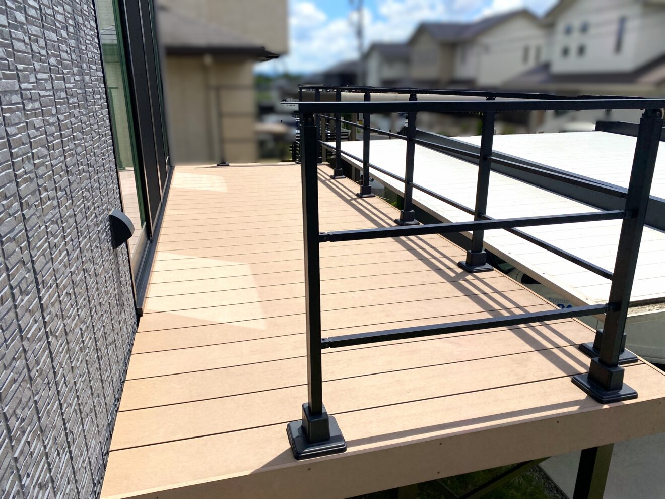 写真：リフォーム前のデッキ - 福田造園の施工事例（愛知県みよし市）