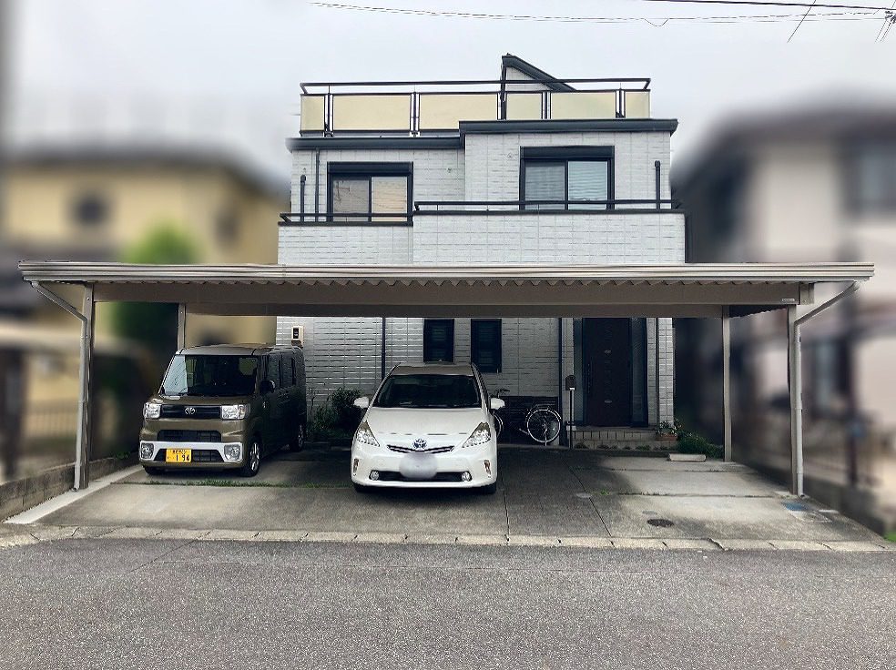 写真：駐車場とカーポート - 福田造園の施工事例（愛知県豊田市）