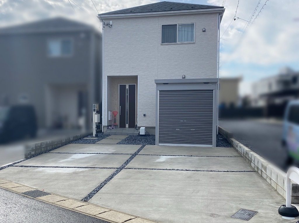 写真：リフォーム前の駐車場01 - 福田造園の施工事例（愛知県豊田市）