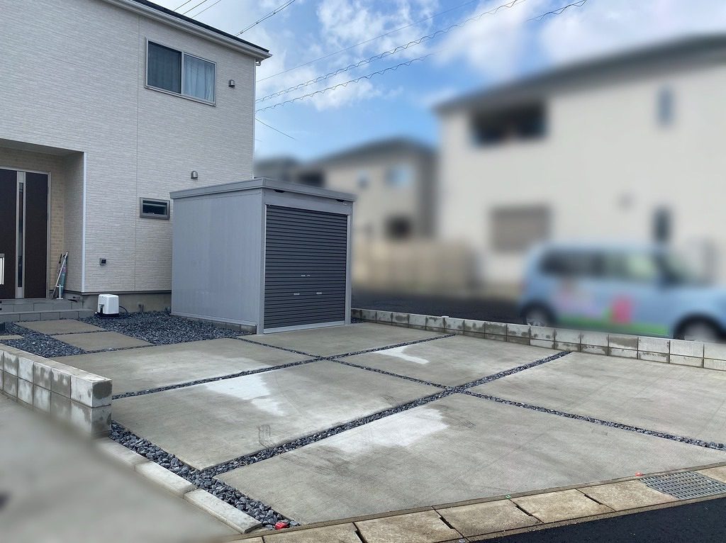 写真：リフォーム前の駐車場02 - 福田造園の施工事例（愛知県豊田市）