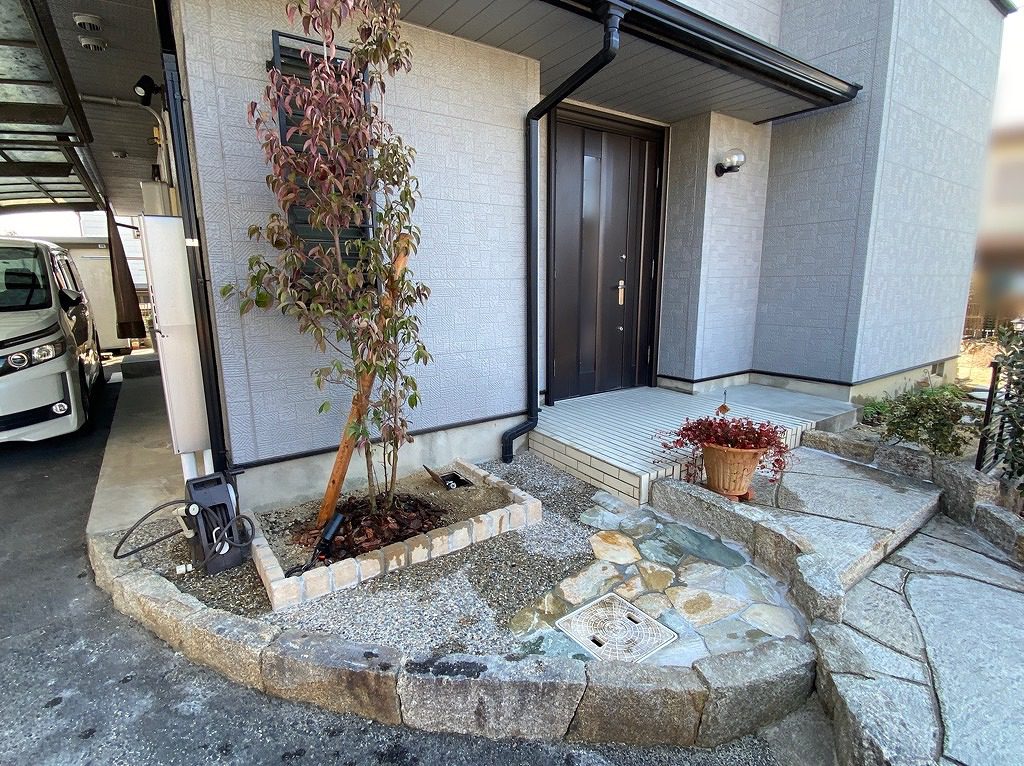 写真：リフォーム後の花壇02 - 福田造園の施工事例（愛知県豊田市）