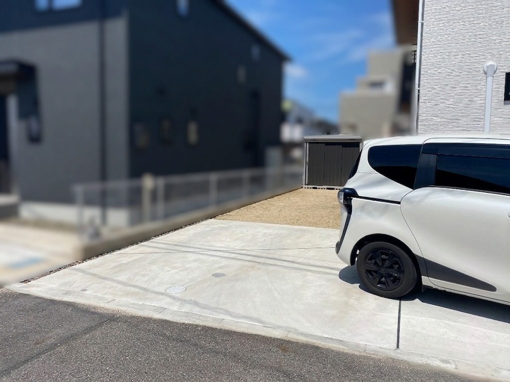 写真：リフォーム前の駐車場01 - 福田造園の施工事例（愛知県豊田市）