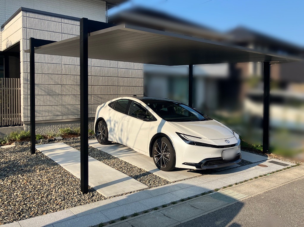 写真：リフォーム後の駐車場02 - 福田造園の施工事例（愛知県長久手市）
