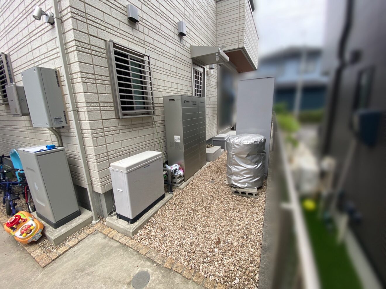 写真：リフォーム前の サイクルポート01- 福田造園の施工事例（愛知県豊田市）