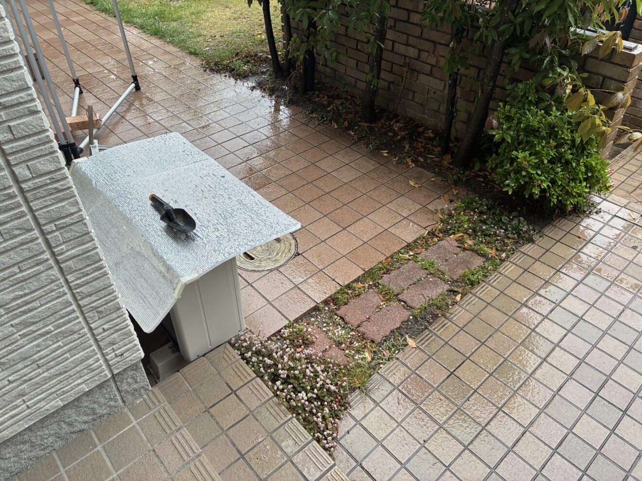 写真：庭リフォーム工事前の外観02- 福田造園の施工事例（愛知県瀬戸市）