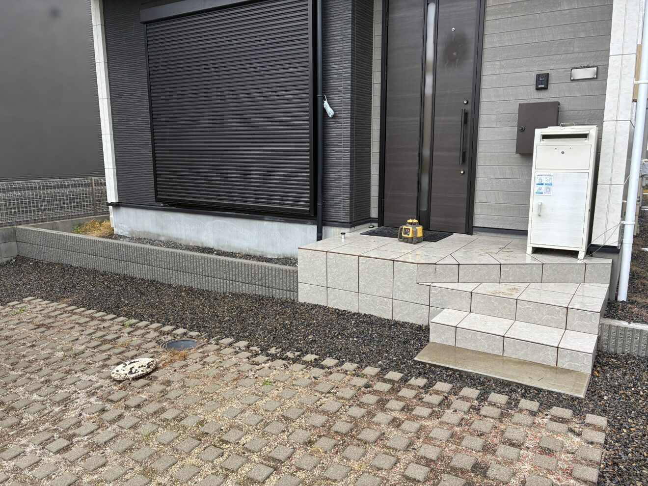 写真：外構リフォーム工事前の外観01- 福田造園の施工事例（愛知県名古屋市）